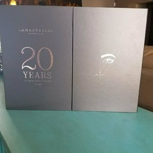 Anastasia Beverly Hills Brow Book (display only)